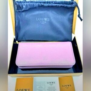 Like New Loewe Pink/Mauve Leather Wallet